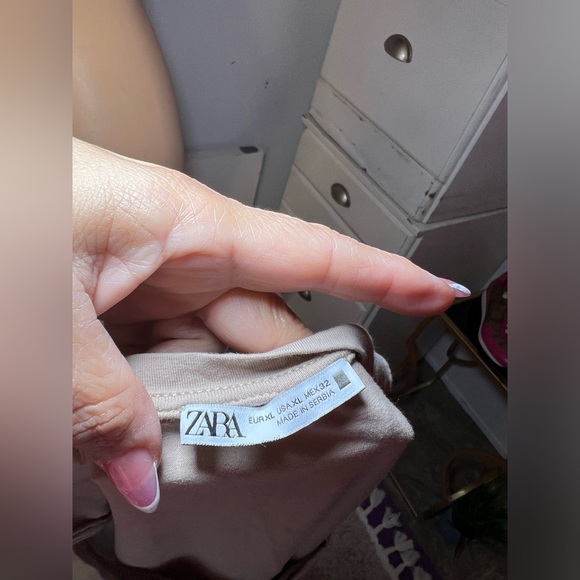 Women's White Crop Top - Picture 5 of 5